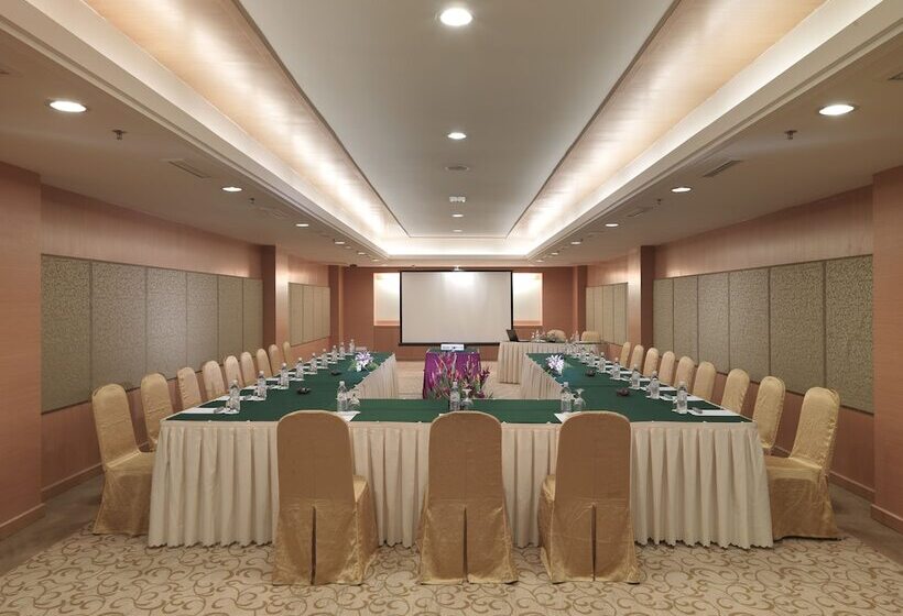 هتل Grand Lexis Port Dickson