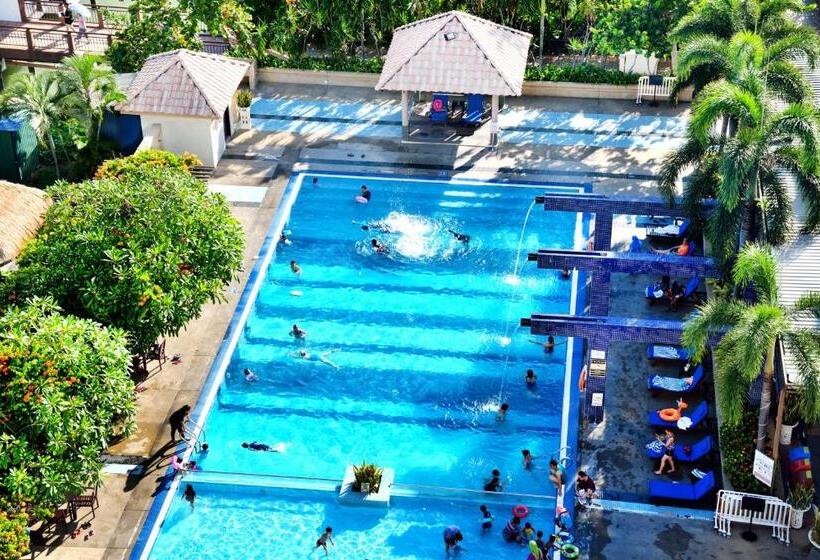هتل Grand Lexis Port Dickson