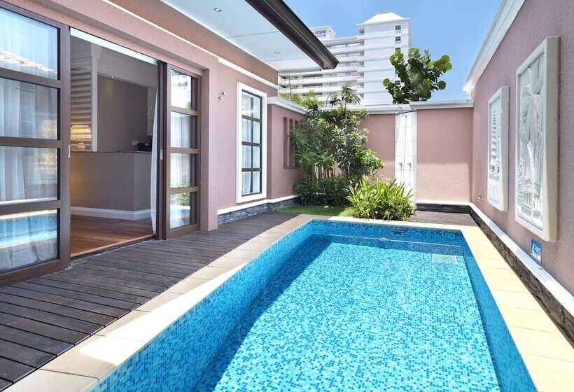 هتل Grand Lexis Port Dickson