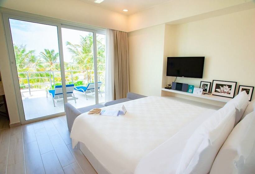 هتل Holiday Inn Resort Kandooma Maldives   Kids Stay & Eat Free And Dive Free For Certified Divers For A