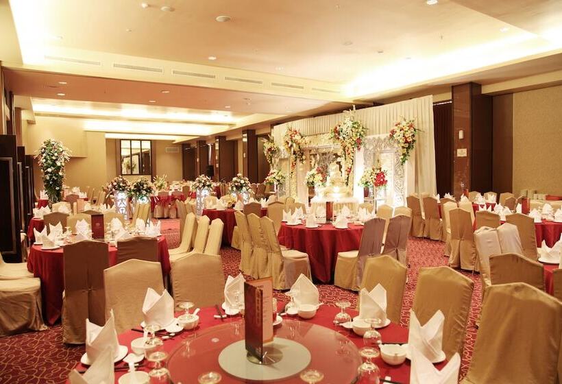 Fotos del hotel Java Paragon  & Residences:  50
