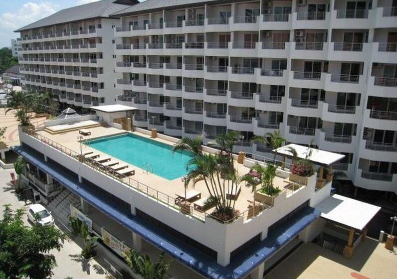 هتل Jomtien Plaza Residence