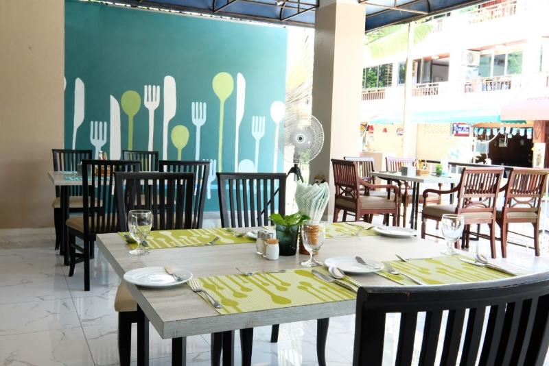هتل Jomtien Plaza Residence