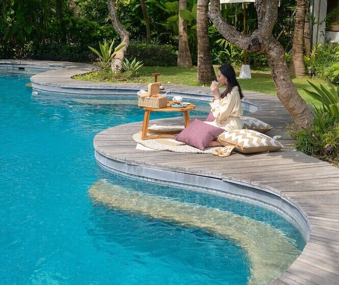 هتل Kokonut Suites