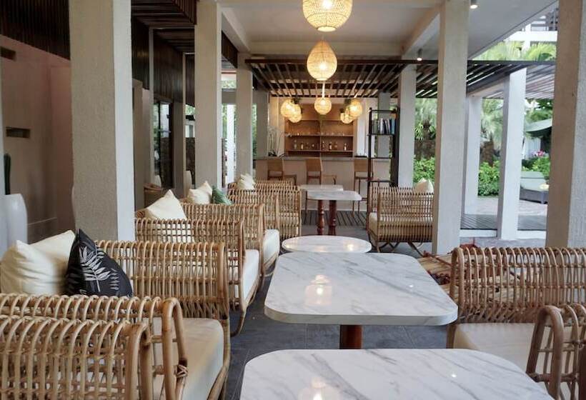 هتل Kokonut Suites