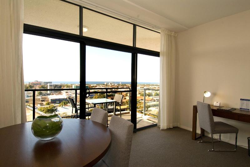 هتل Mantra Wollongong