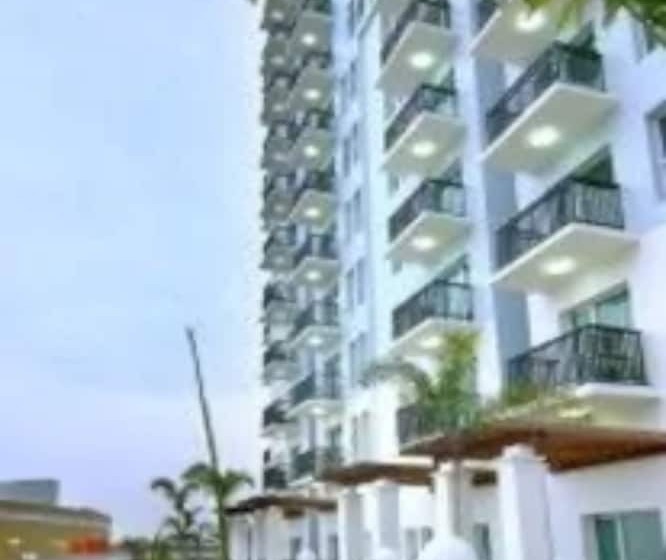 Fotos del hotel Marbella Suites Bandung:  2