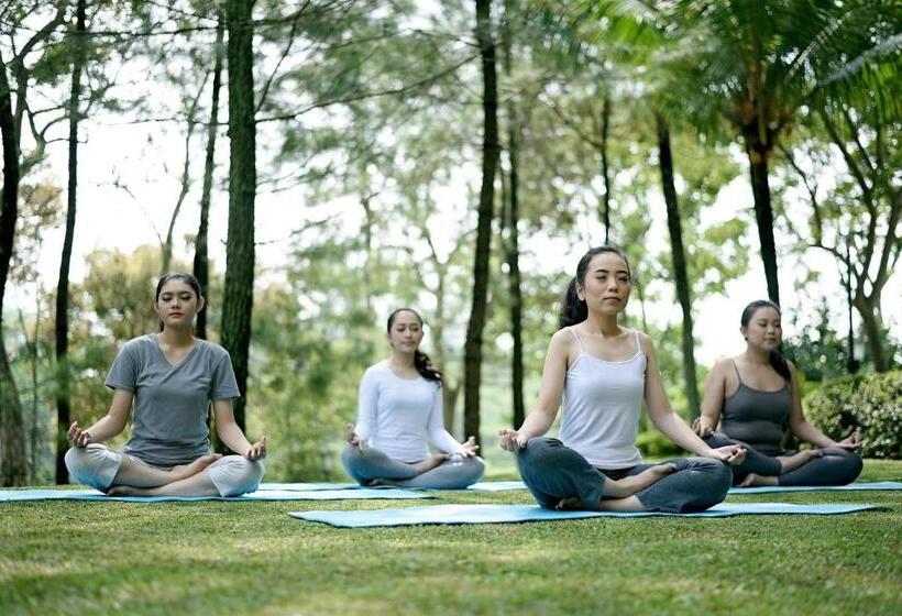 Mason Pine Hotel Bandung