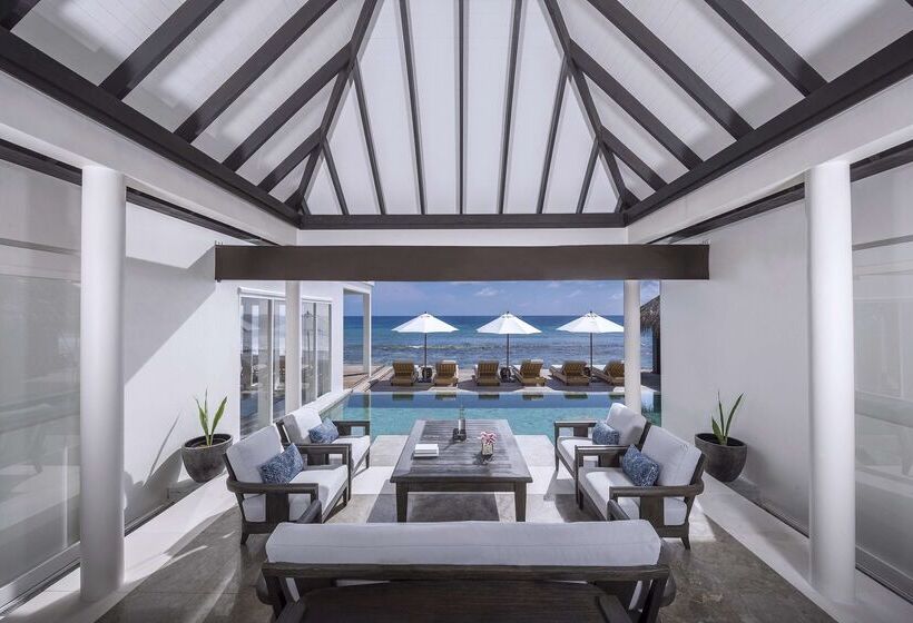 هتل Naladhu Private Island Maldives   Special Offer On Transfer Rates For Summer 2024