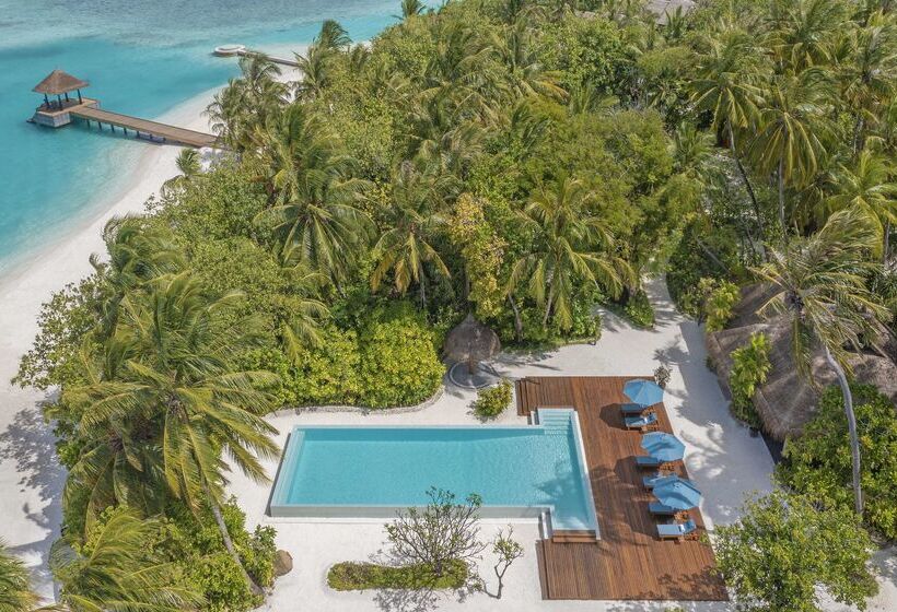 هتل Naladhu Private Island Maldives   Special Offer On Transfer Rates For Summer 2024