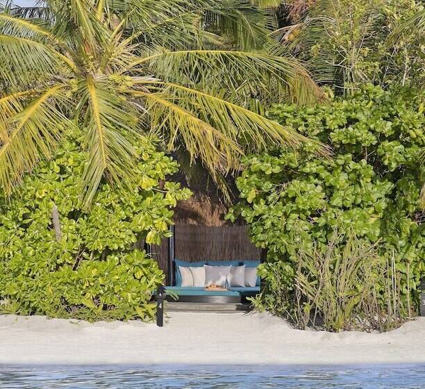 هتل Naladhu Private Island Maldives   Special Offer On Transfer Rates For Summer 2024