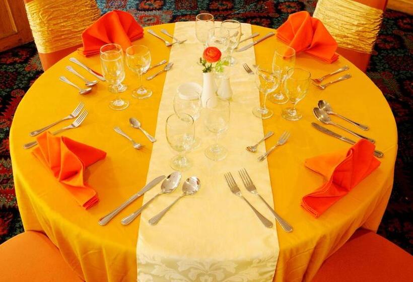 Fotos del hotel Sari Ater Kamboti Hotel Bandung:  30