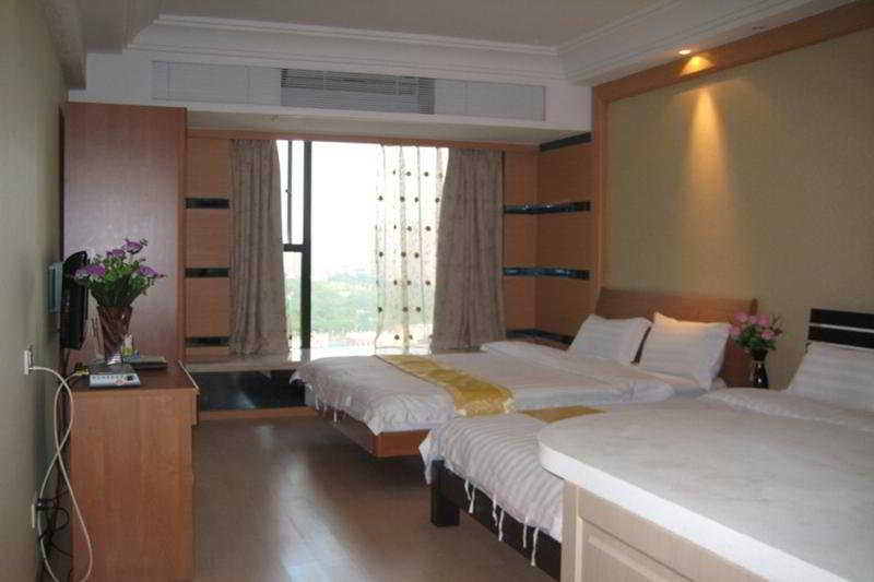 فندق She & He Service Apartment  Huifeng