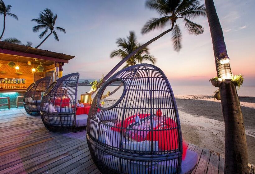 هتل Tango Luxe Beach Villa, Koh Samui