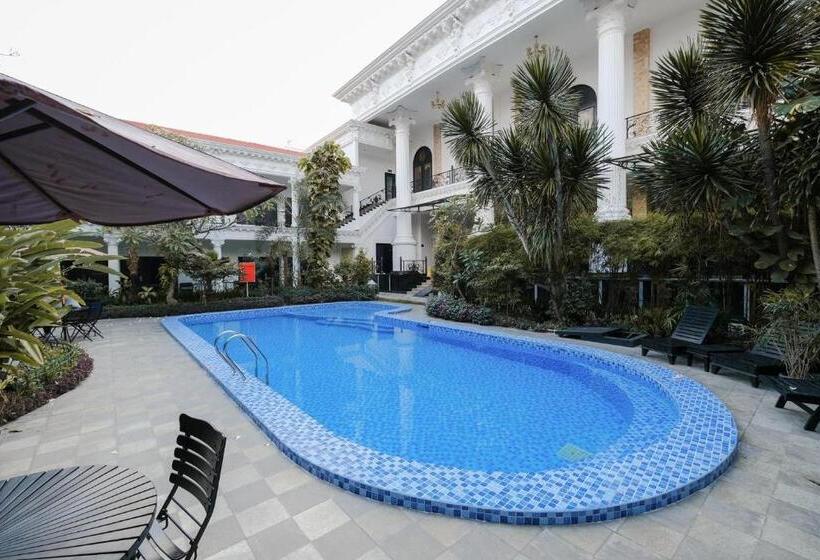 The Grand Palace Hotel Yogyakarta