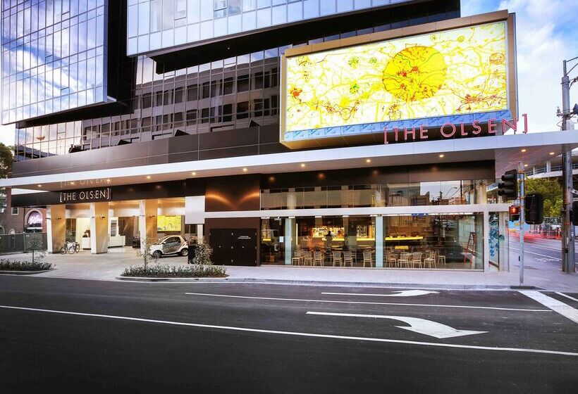 هتل The Olsen Melbourne  Art Series
