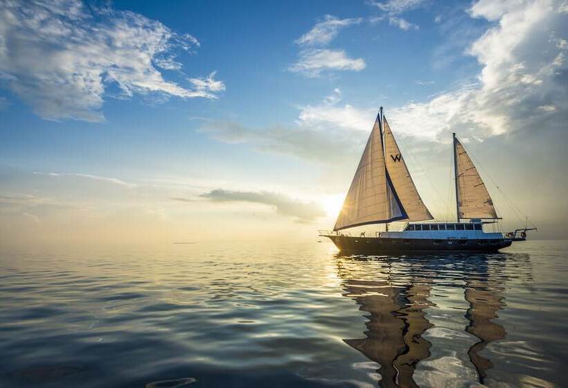 Отель W Maldives