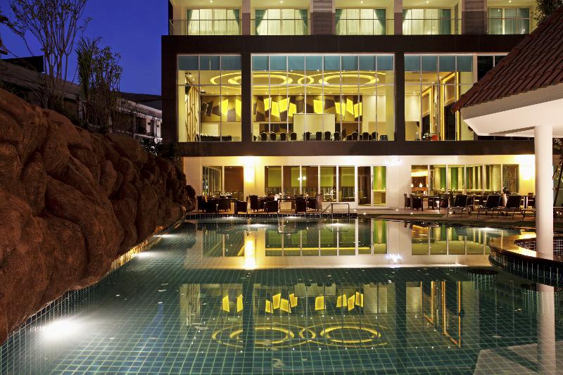 リゾートホテル Centara Pattaya