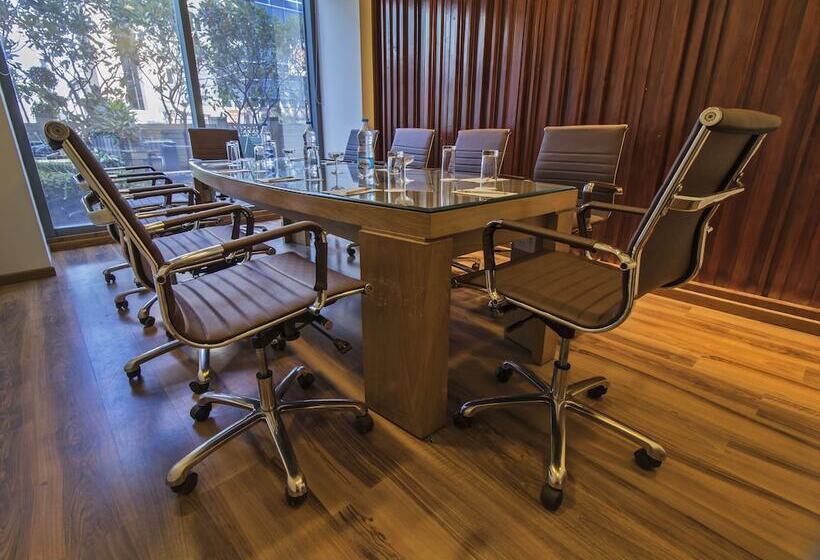 Fotos del hotel The Fern  An Ecotel:  43