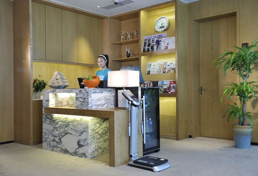 Wongtee V Hotel