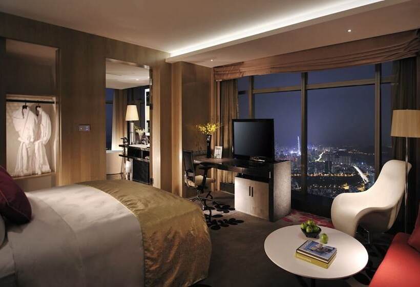 Wongtee V Hotel