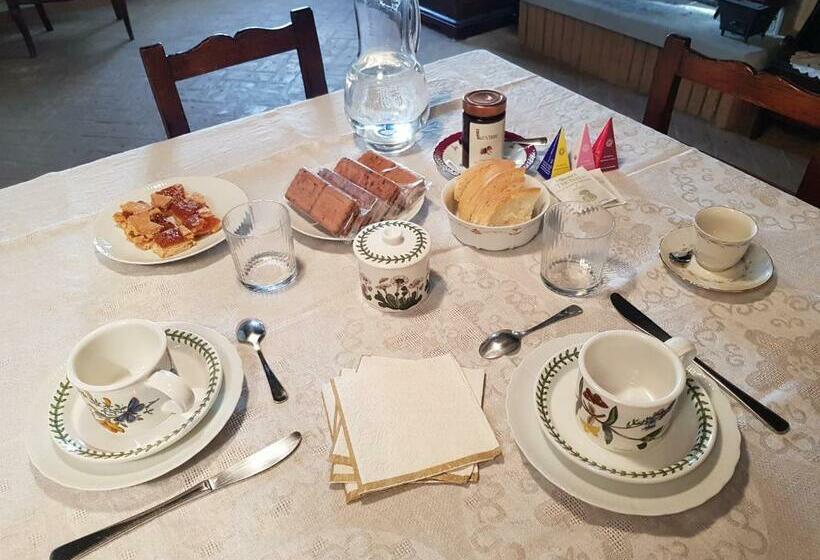 ペンション B&b La Rocca