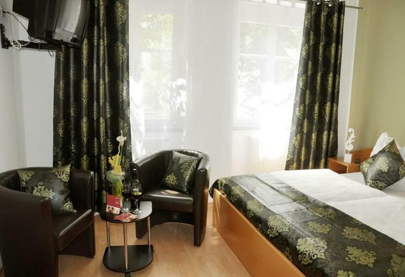 הוסטל Kirchenwirt Heinrich Gasthof