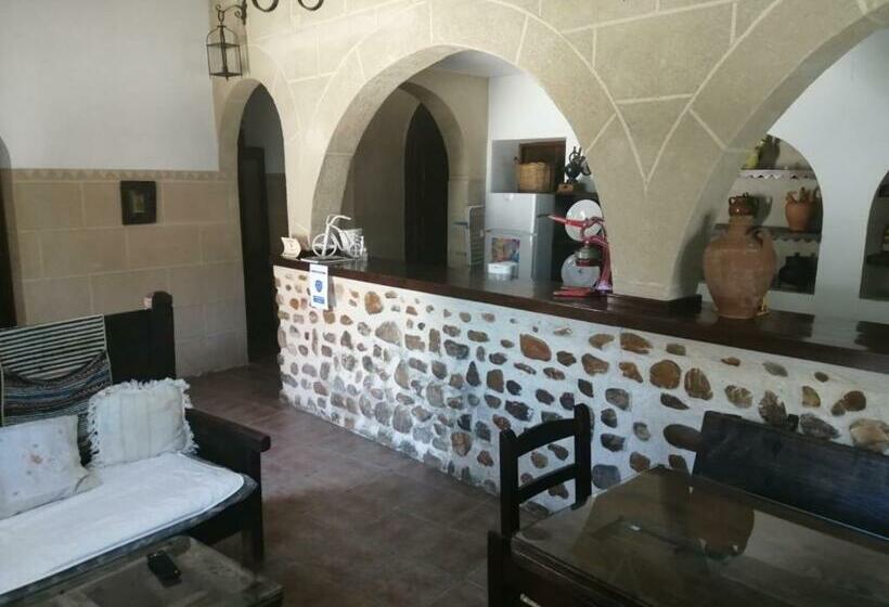 فندق صغير La Pension Del Parador