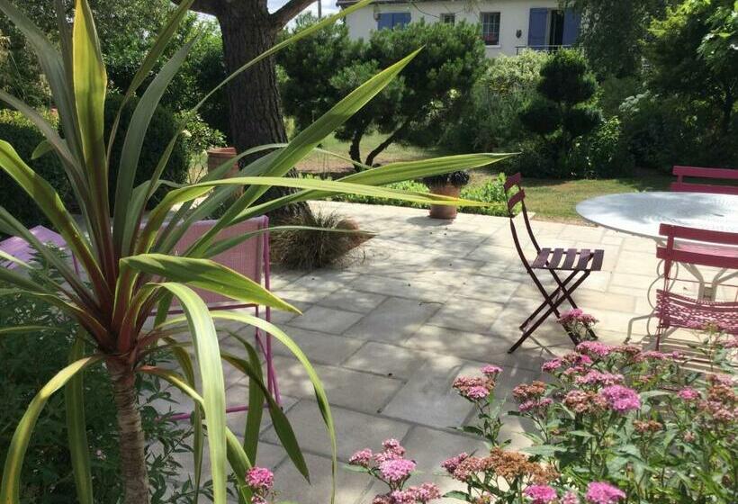 مبيت وإفطار Chambres D Hotes Au Pays De Valencay En Berry