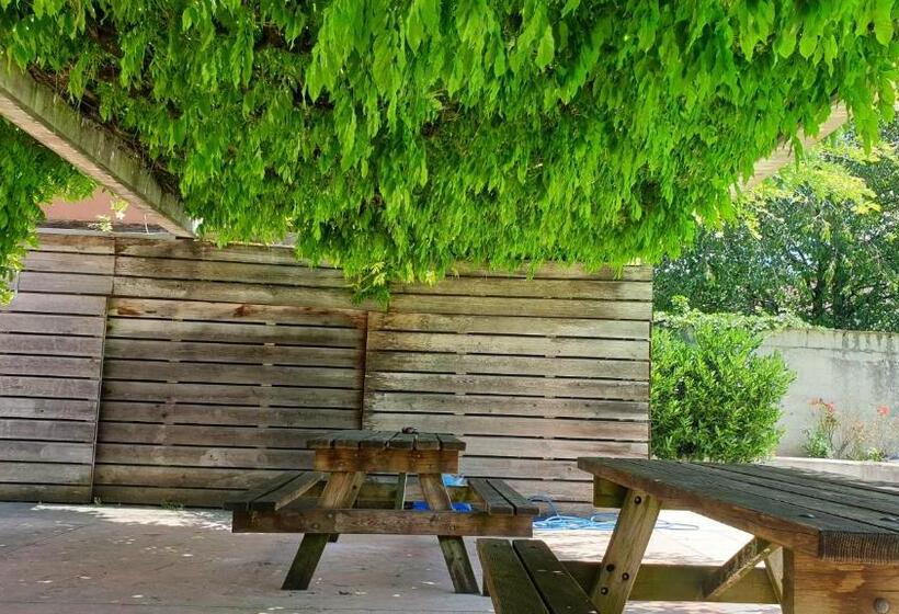 تختخواب و صبحانه De Passage Chez Lili