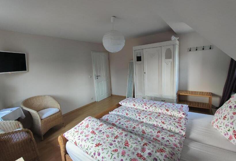 ベッドアンドブレックファースト Gästehaus Voyage