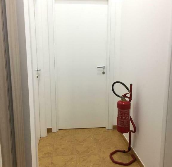 ベッドアンドブレックファースト U Salentu