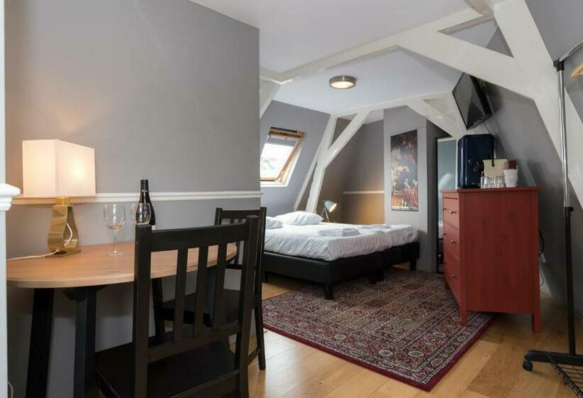 مبيت وإفطار Westerpark Suites