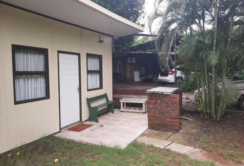 פנסיון Elephant Walk Guesthouse And Back Packers