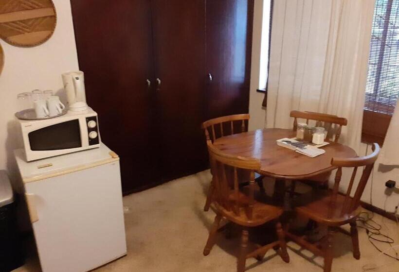 פנסיון Elephant Walk Guesthouse And Back Packers