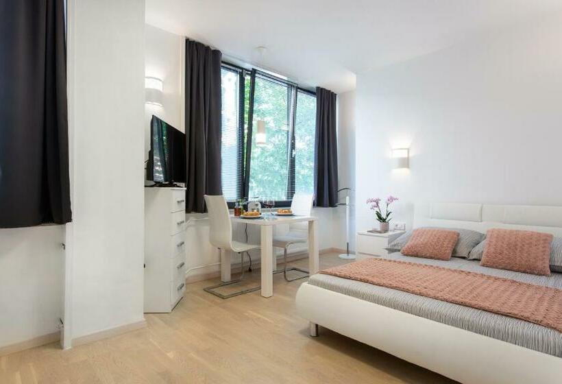 Urban Style Apartments By Loft