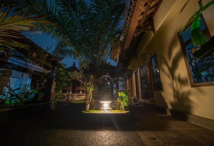 펜션 Mirah Guest House