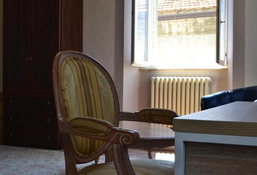 بنسيون Palazzo Roberti