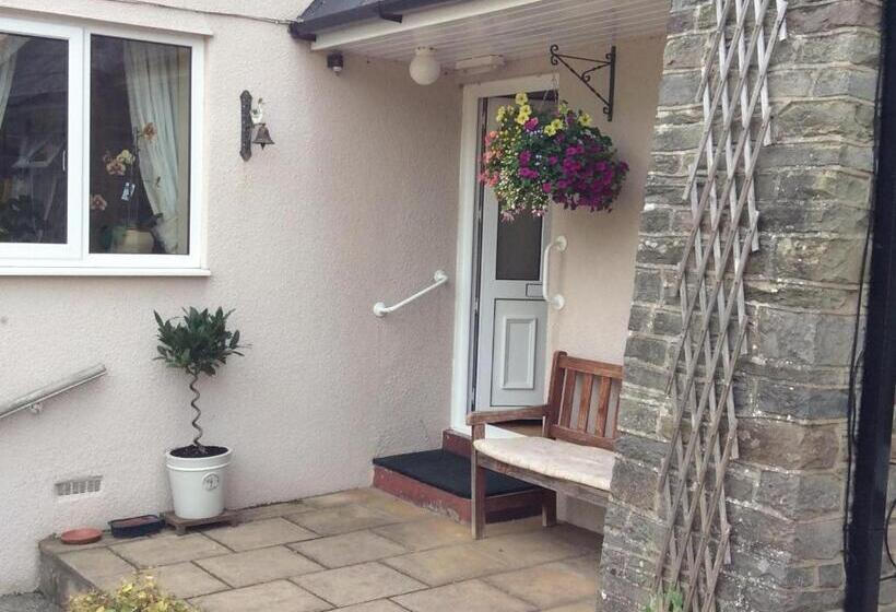 بنسيون The Firs At Hay On Wye B&b