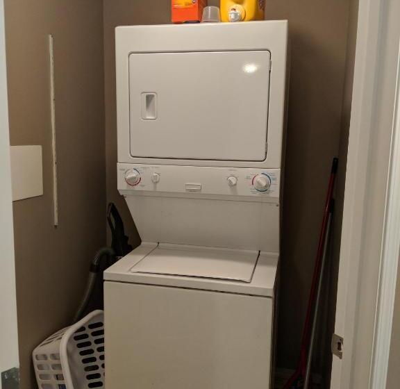 Quiet 2 Bed 2 Bath Close To Westview Hospital