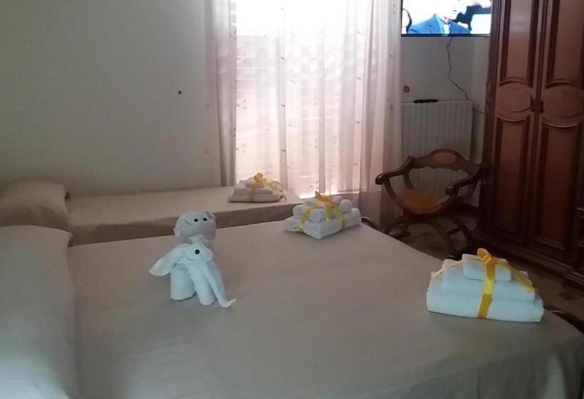 تختخواب و صبحانه Arcobaleno