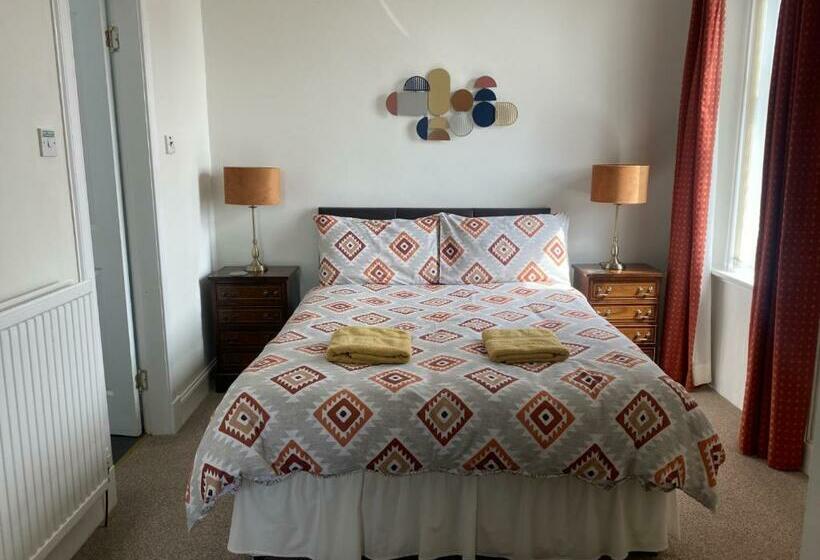 مبيت وإفطار Lomond Guest House
