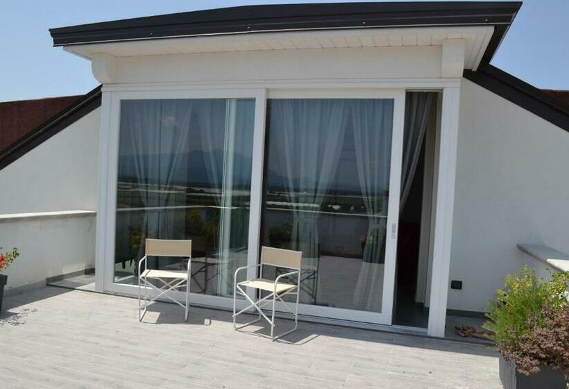 تختخواب و صبحانه Walter