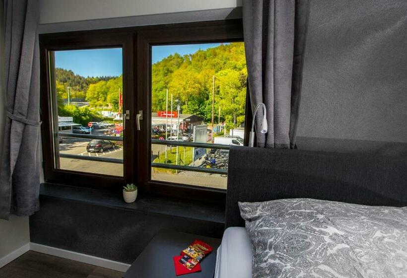 Guesthouse Cockpit