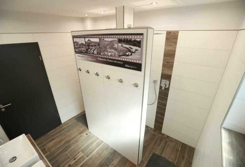 Guesthouse Cockpit