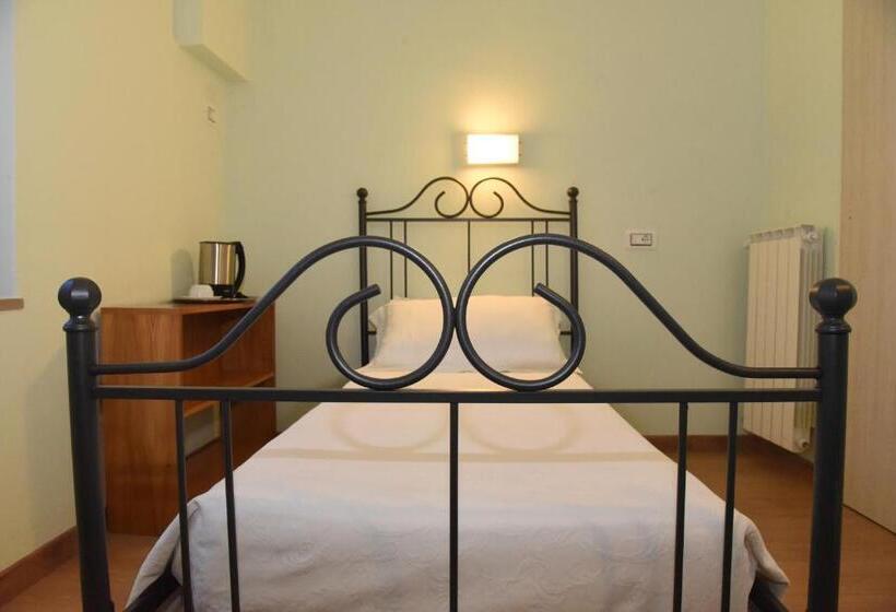 בית מלון כפרי Albergo La Rosetta