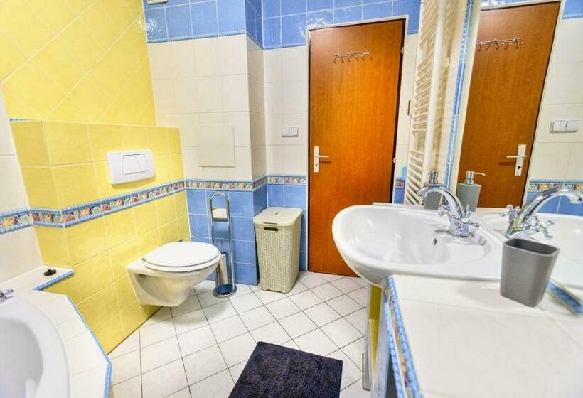 בית מלון כפרי Apartman Hugo