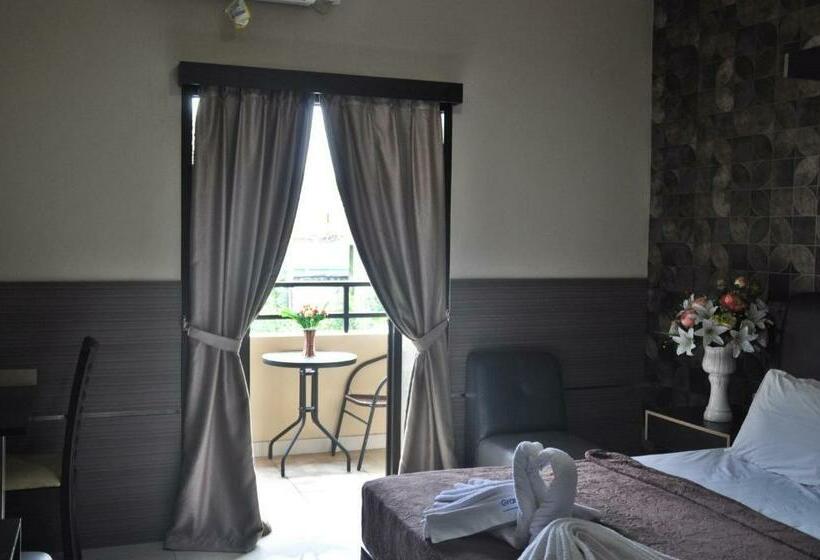 Grand Krakatau Hotel Serang