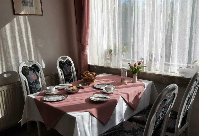 Pension Waldfrieden
