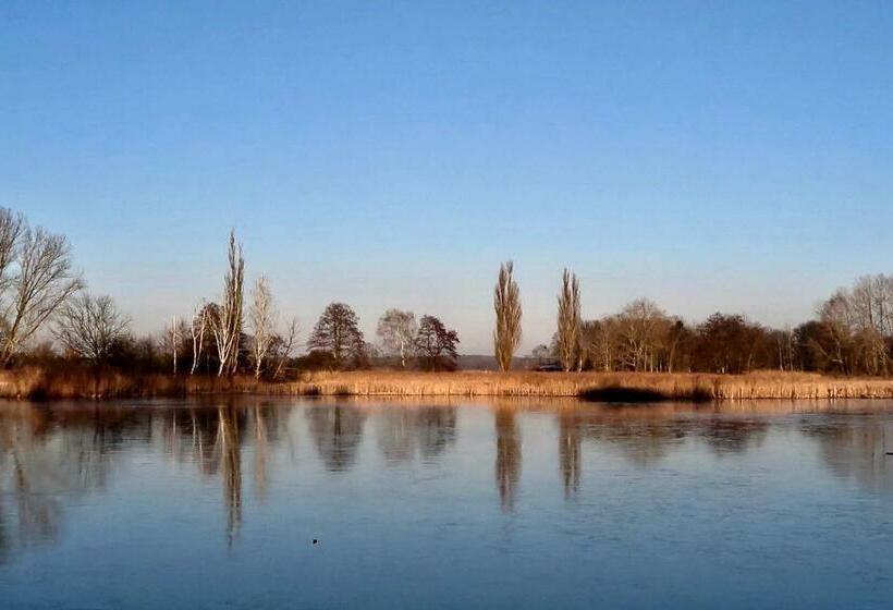 ベッドアンドブレックファースト Charlottes Pfarrgarten